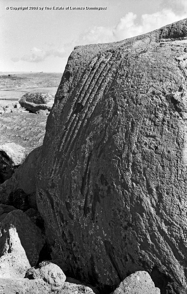 TDM_Manos_01.jpg - Easter Island. 1960. Detail of hand of a moai on ahu Tongariki. Photograph taken shortly after the destruction of the ahu by the tsunami of May 22, 1960.