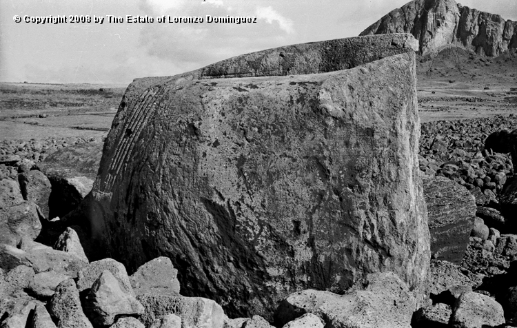 TDM_Moai_06.jpg - Easter Island. 1960. Ahu Tongariki. Photograph taken shortly after the destruction of the ahu by the tsunami of May 22, 1960.